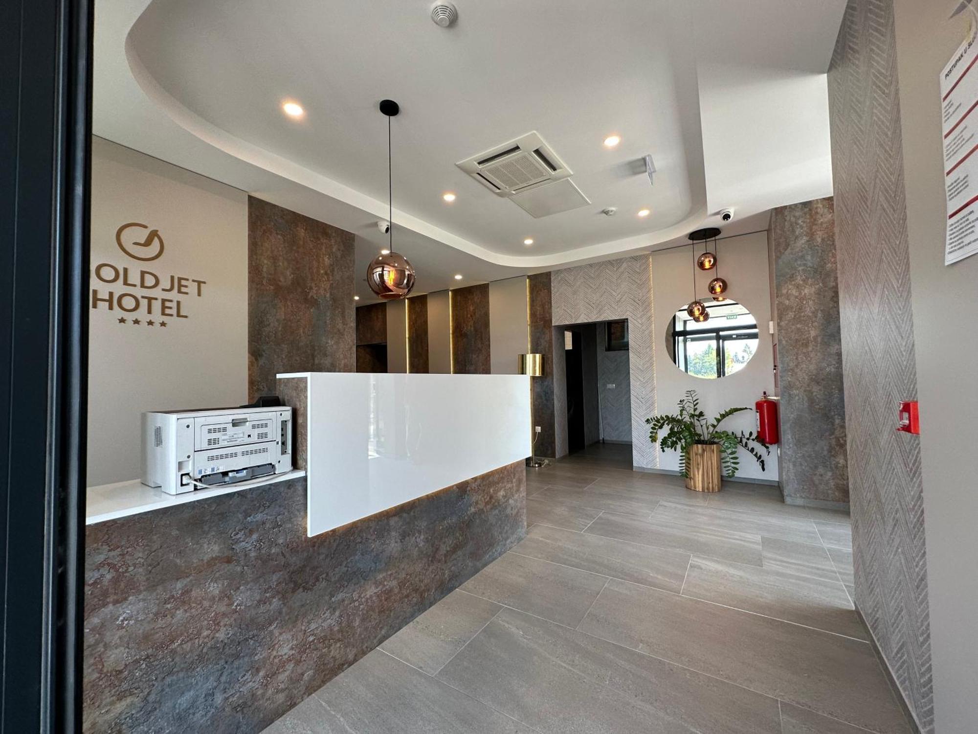Hotel Gold Jet Бихач Экстерьер фото