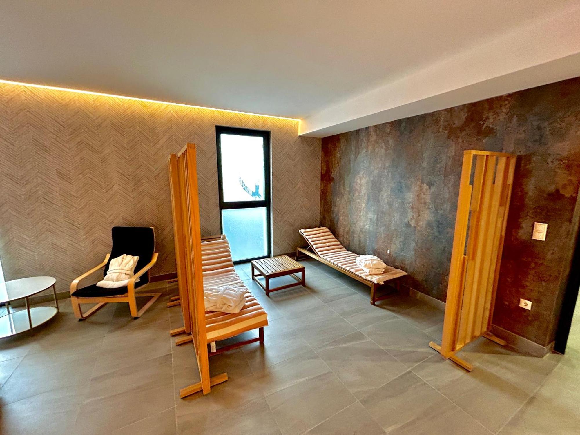 Hotel Gold Jet Бихач Экстерьер фото